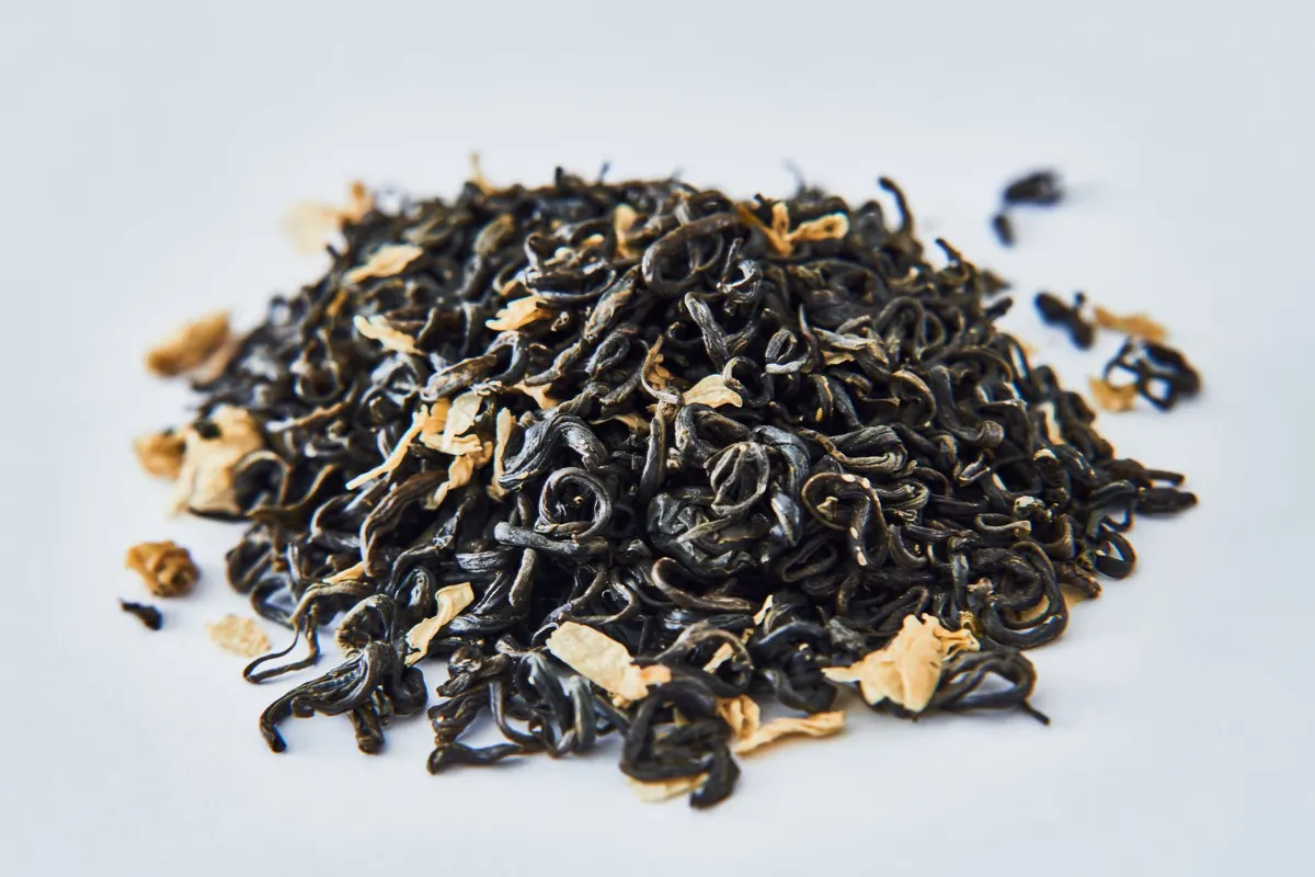 How to Brew Loose-Leaf Tea Without a Teapot: 4 Easy Methods